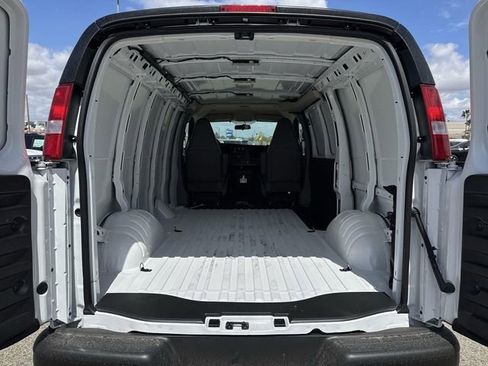 New 2026 GMC Savana 2500 w/ Driver Convenience Package RWD image 20