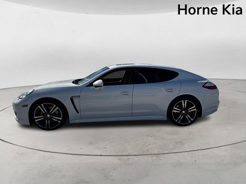 Used 2012 Porsche Panamera 4 image 6