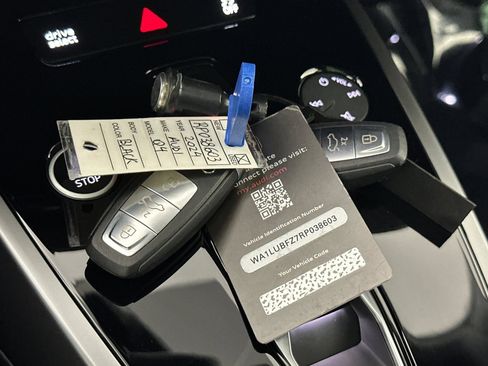 Used 2024 Audi Q4 e-tron Premium Plus image 24