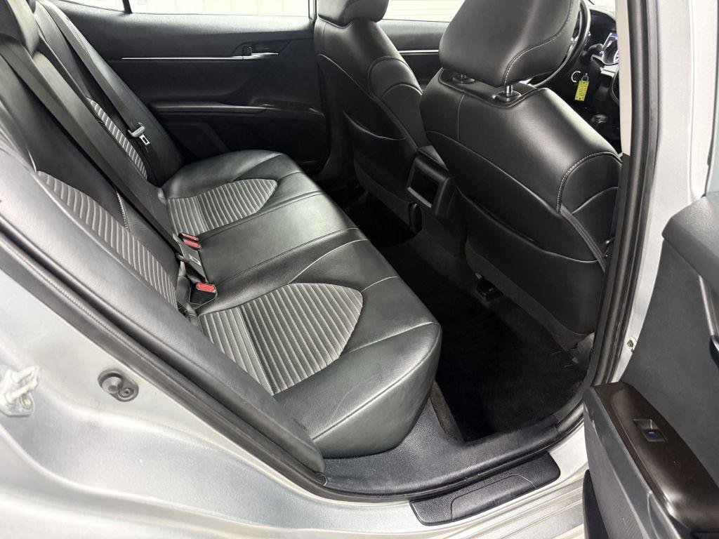 Used 2021 Toyota Camry SE FWD image 25
