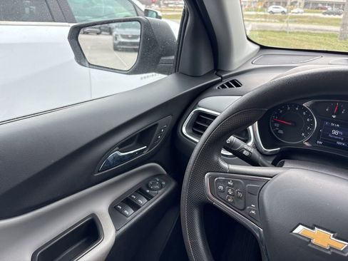 Used 2024 Chevrolet Equinox LS w/ LS Convenience Package image 44