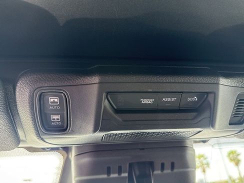 Certified 2025 Jeep Wrangler Unlimited Sahara w/ Safety Group image 27