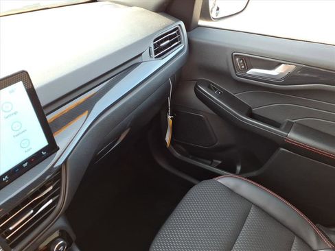 Used 2025 Ford Escape ST-Line Select w/ Tech Pack #1 image 18