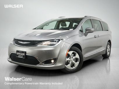 Used 2017 Chrysler Pacifica Touring-L Plus