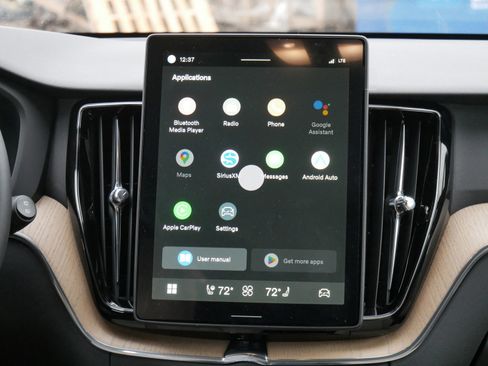 New 2026 Volvo XC60 B5 Plus w/ Protection Package Premier image 8