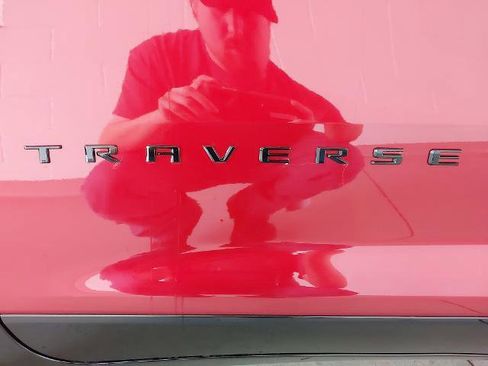 New 2026 Chevrolet Traverse RS w/ LPO, Floor Liner Package image 32