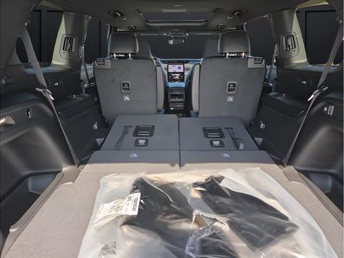 New 2025 Jeep Grand Cherokee L Limited w/ Luxury Tech Group II image 17