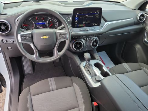 Used 2025 Chevrolet Blazer LT FWD image 14