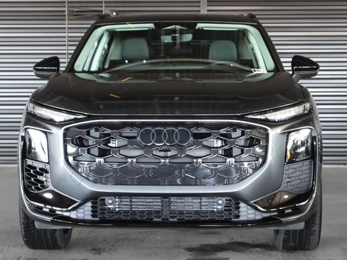 New 2026 Audi Q3 quattro 2.0T AWD/4WD image 13