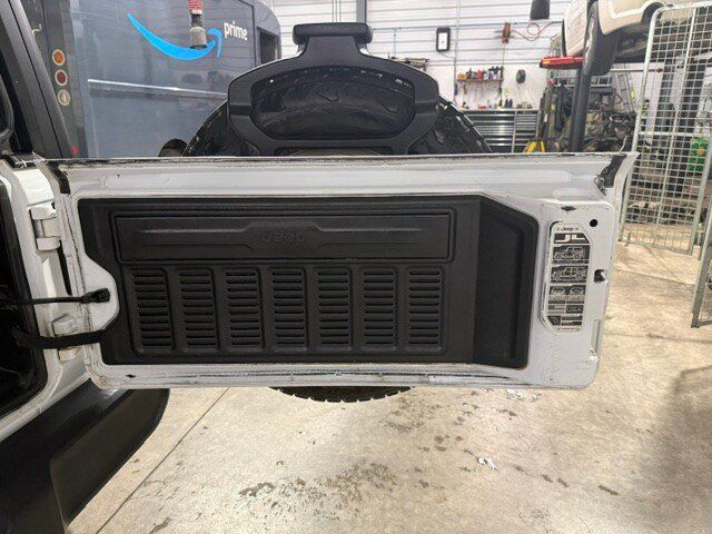 Used 2021 Jeep Wrangler Unlimited Sport AWD/4WD image 31