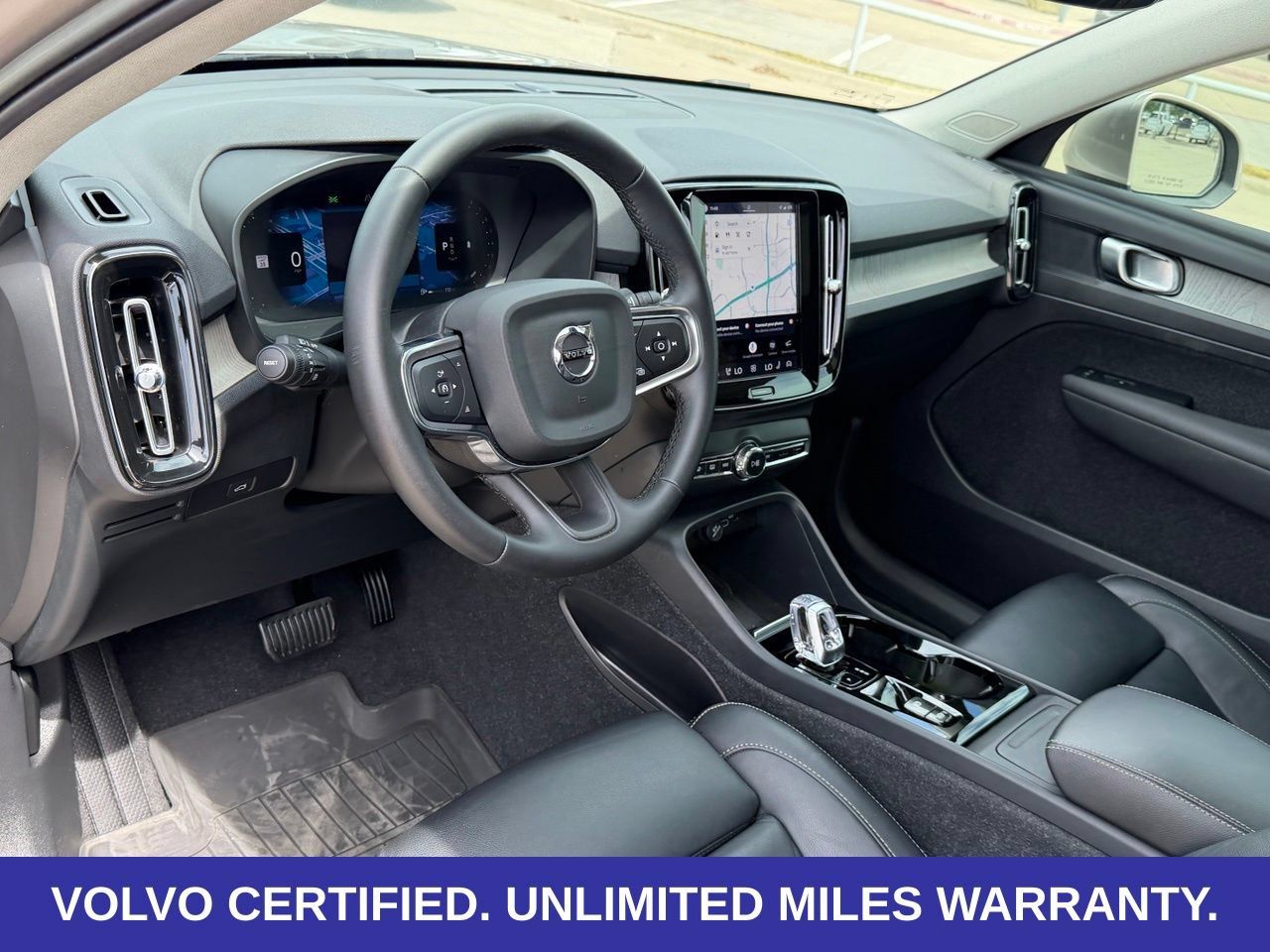 Certified 2024 Volvo XC40 B5 Plus w/ Protection Package Premier AWD/4WD image 16