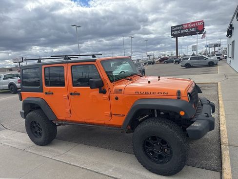 Used 2012 Jeep Wrangler Unlimited Rubicon w/ Connectivity Group AWD/4WD image 2