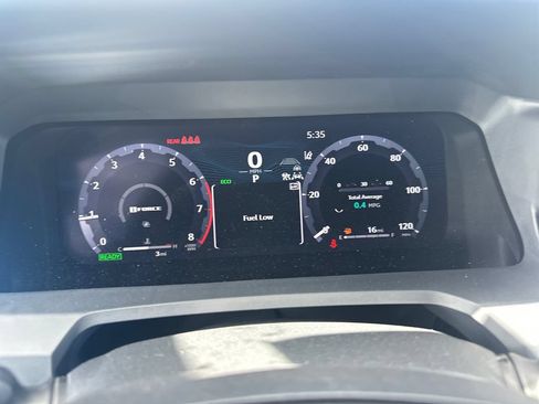 Used 2026 Toyota Tacoma TRD Off-Road w/ TRD Off Road Upgrade Package AWD/4WD image 18
