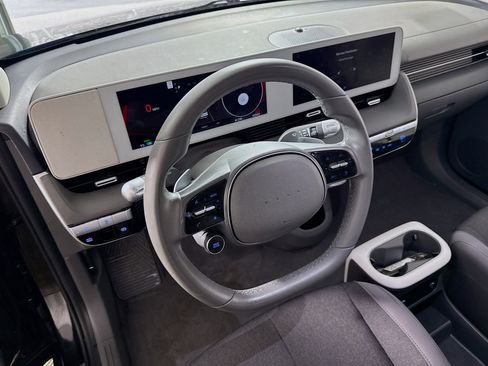 Used 2024 Hyundai Ioniq 5 SE image 23