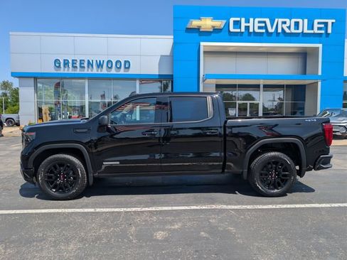 Used 2024 GMC Sierra 1500 Elevation AWD/4WD image 2