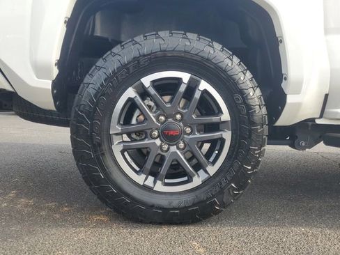 Used 2024 Toyota Tacoma TRD Sport image 7