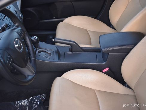 Used 2012 MAZDA MAZDA3 i Grand Touring w/ Tech Pkg FWD image 29
