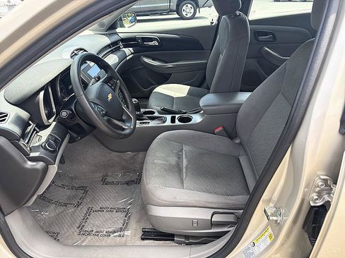 Used 2015 Chevrolet Malibu LS FWD image 13