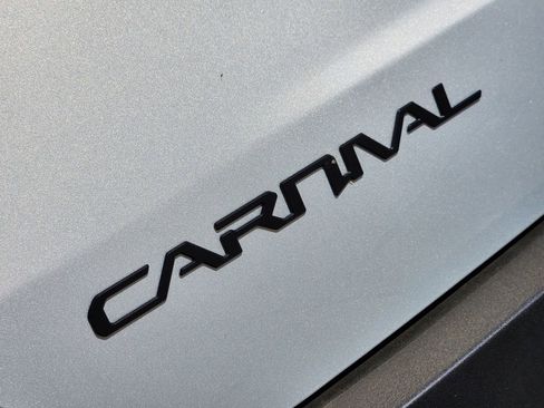 New 2026 Kia Carnival SX Prestige FWD image 8