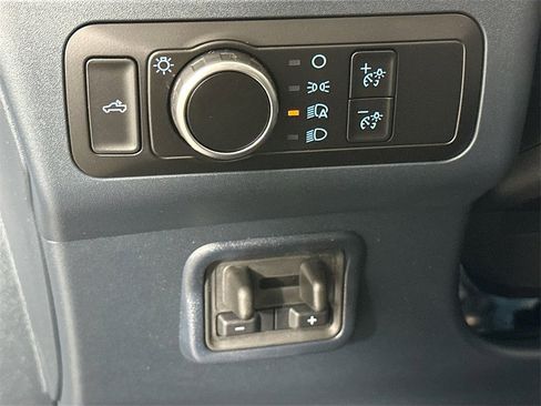 New 2025 Ford Maverick Lariat w/ Black Appearance Package image 10