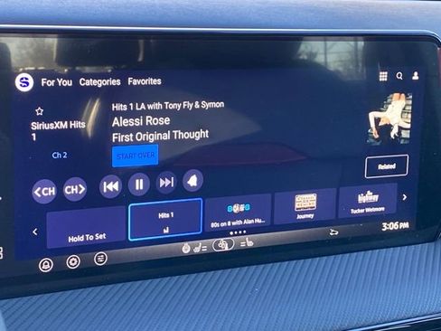 New 2026 Nissan Kicks SR image 24