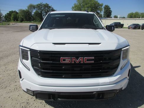 New 2026 GMC Sierra 1500 Elevation w/ Elevation Premium Package AWD/4WD image 12