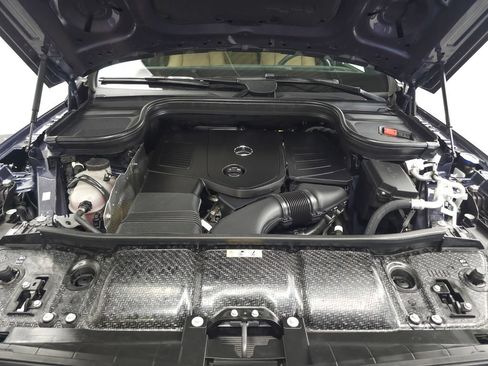 Used 2025 Mercedes-Benz GLE 450e 4MATIC image 34