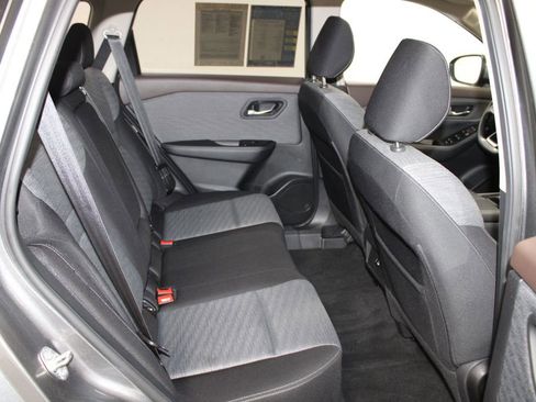 Used 2021 Nissan Rogue SV FWD image 28
