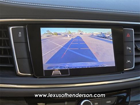 Used 2020 Buick Enclave Premium w/ Sun and Sites Package image 25