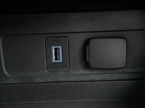 Certified 2017 Ford Escape SE w/ SE Sport Appearance Package image 25