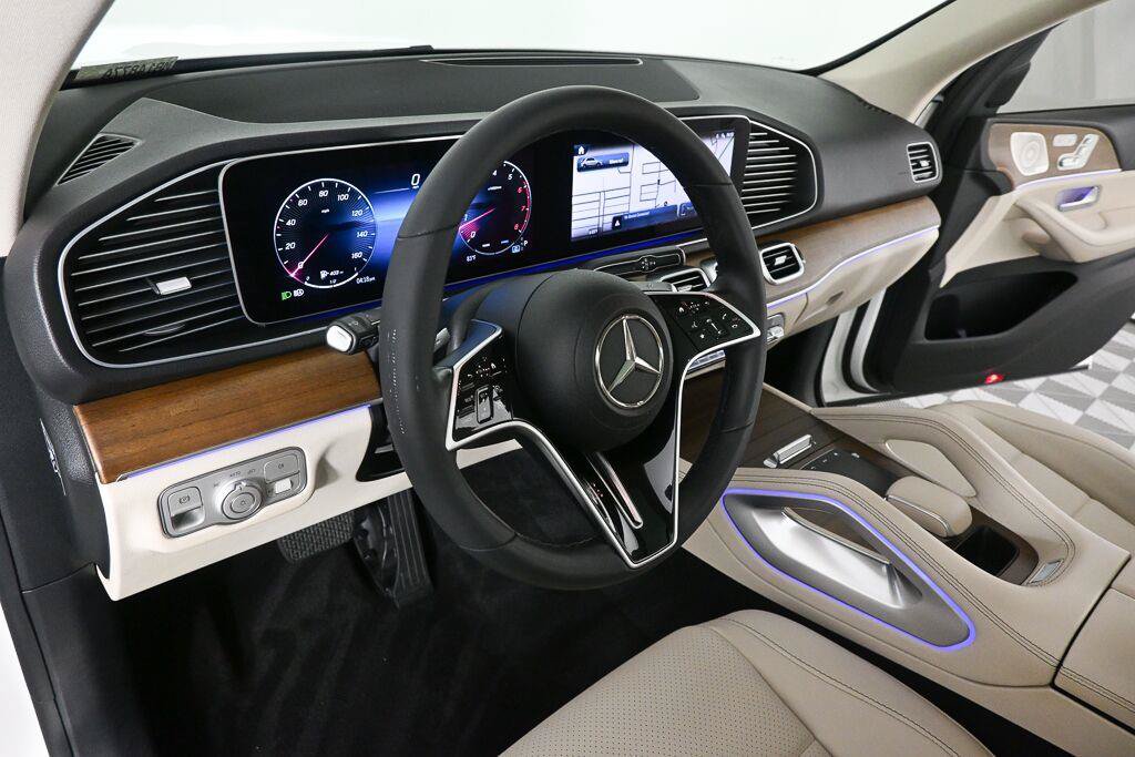 Certified 2024 Mercedes-Benz GLE 450 4MATIC image 6