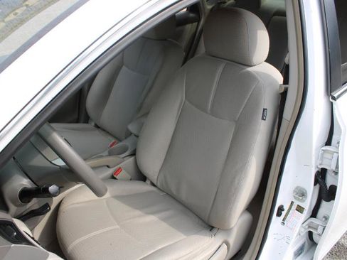 Used 2013 Nissan Sentra S image 12