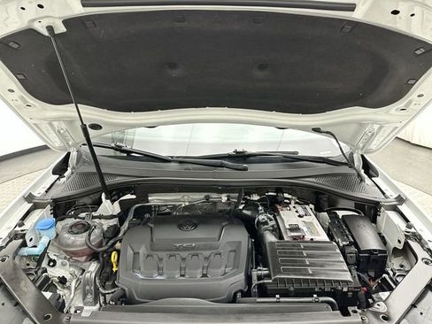 Used 2022 Volkswagen Tiguan SE image 24