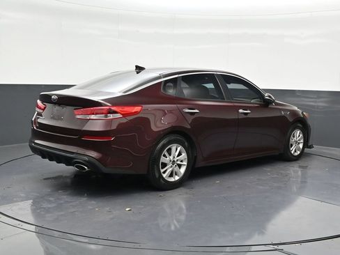 Used 2019 Kia Optima LX image 5