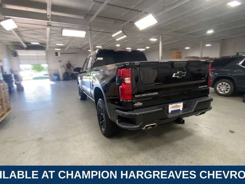 Used 2024 Chevrolet Silverado 1500 Custom Trail Boss AWD/4WD image 9