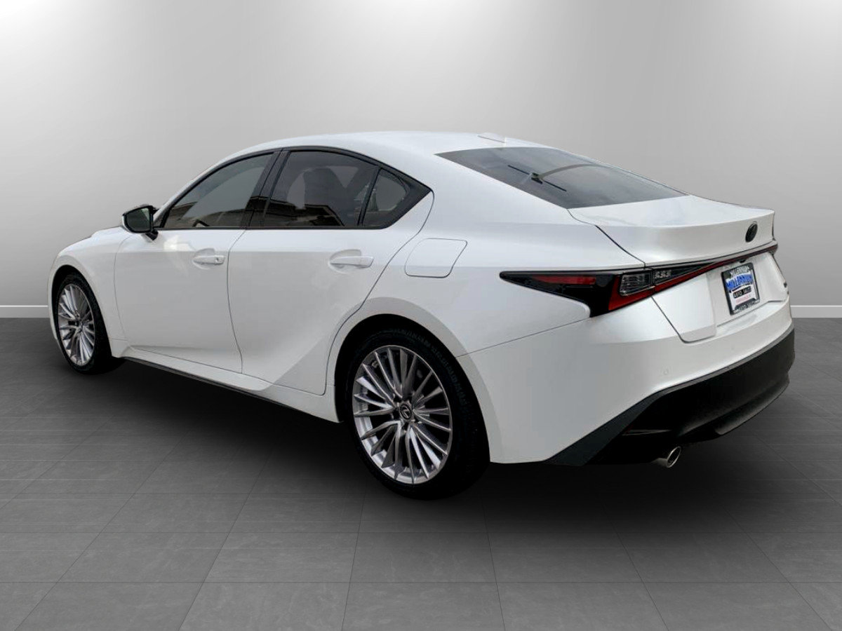 Used 2021 Lexus IS 300 AWD image 5