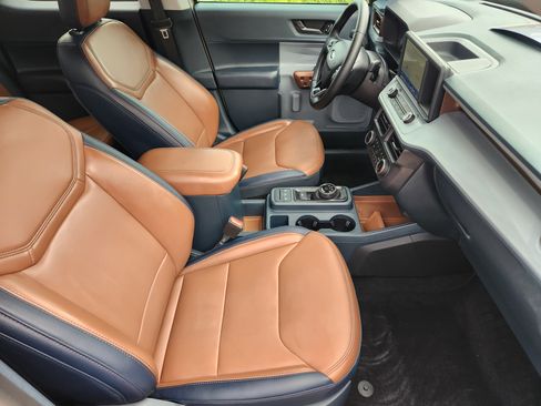 Used 2024 Ford Maverick Lariat FWD image 10