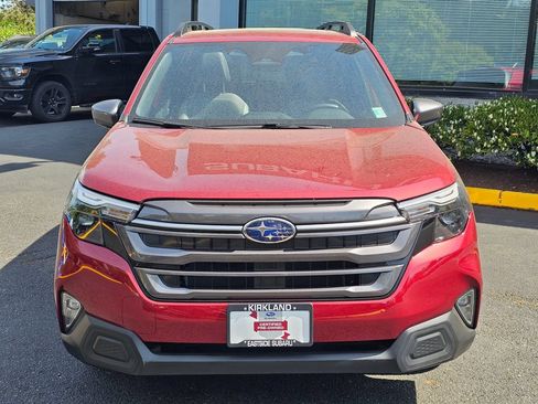 Used 2026 Subaru Forester Premium AWD/4WD image 2