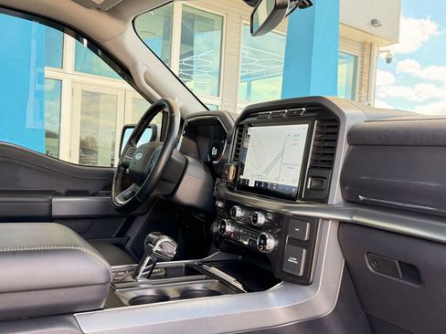 Used 2021 Ford F150 Lariat w/ FX4 Off-Road Package image 28