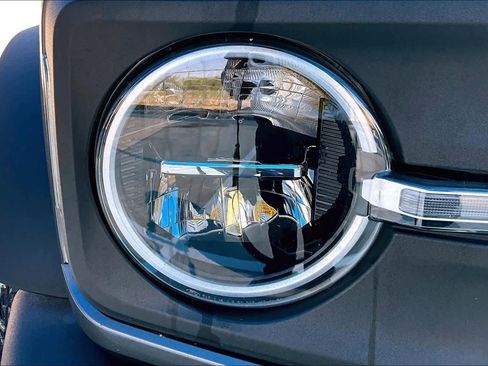 Used 2022 Ford Bronco 4-Door w/ Sasquatch Package image 28