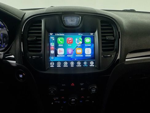 Used 2019 Chrysler 300 S image 15