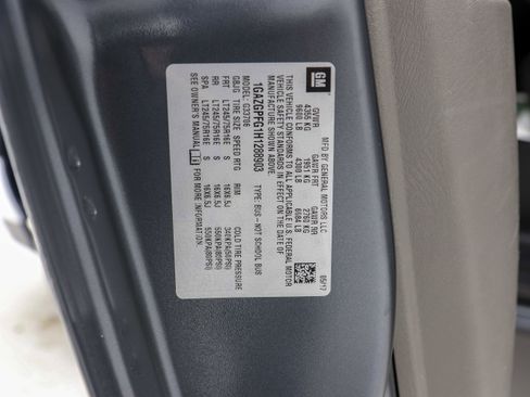 Used 2017 Chevrolet Express 3500 LT w/ LT Preferred Equipment Group image 30