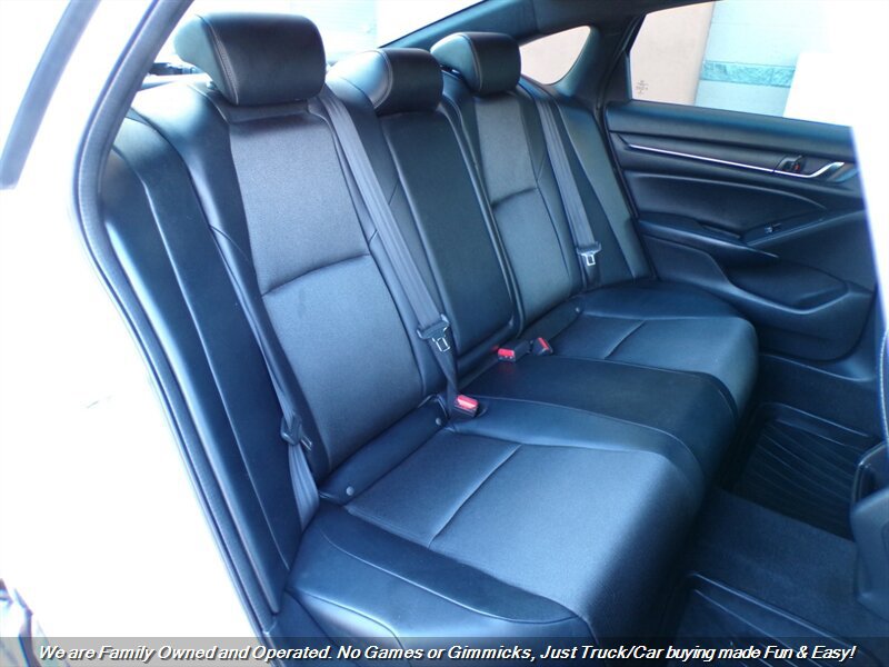 Used 2018 Honda Accord Sport image 21