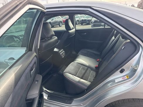 Used 2017 Toyota Camry XSE image 11