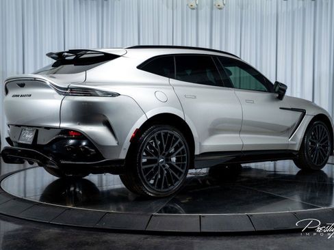 Used 2025 Aston Martin DBX 707 image 18