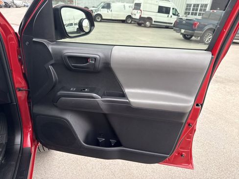 Used 2023 Toyota Tacoma SR w/ SR Convenience Package image 38