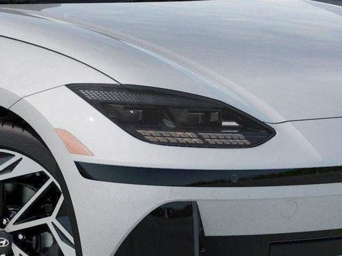 New 2025 Hyundai Ioniq 6 SEL AWD/4WD image 9