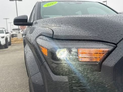 Used 2025 Toyota Tacoma SR5 image 10