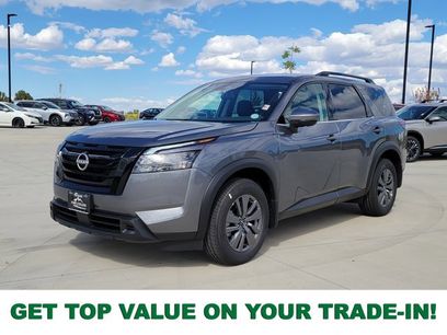 New 2025 Nissan Pathfinder SV
