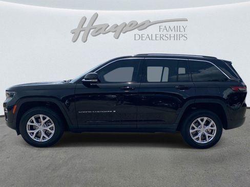 Used 2022 Jeep Grand Cherokee Limited AWD/4WD image 10